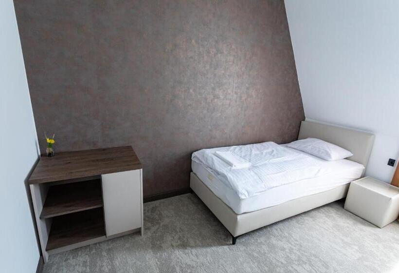 مبيت وإفطار Laguna Panzió