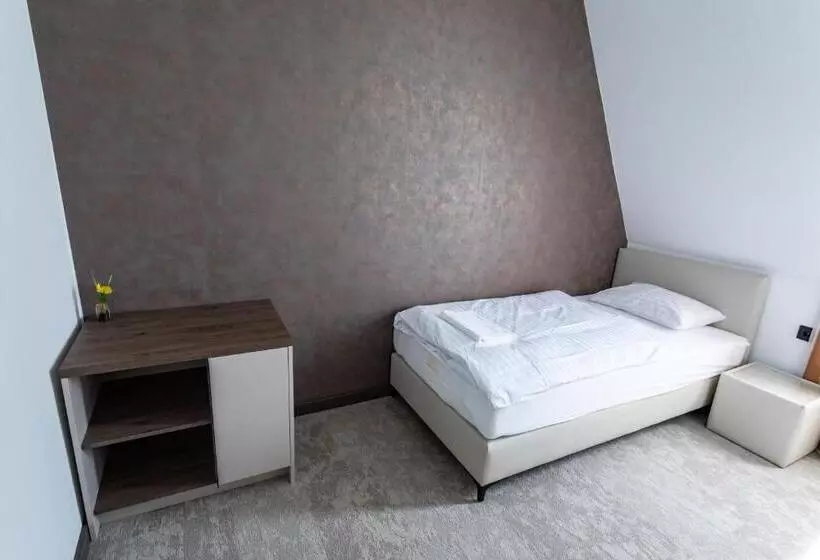 ベッドアンドブレックファースト Laguna Panzió