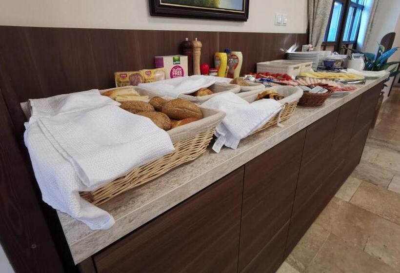 مبيت وإفطار Laguna Panzió