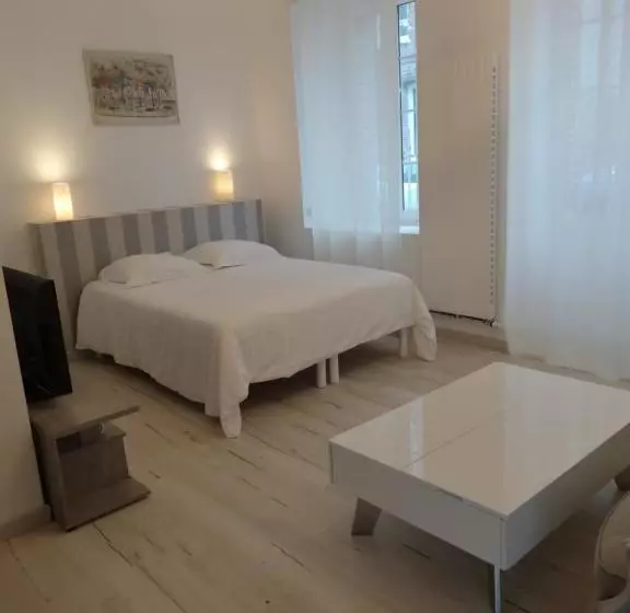 Aamiaismajoitus (B&B) Les Petites Tuileries