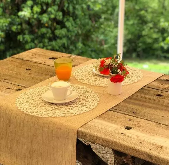 هتل Agriturismo La Vecchia Cascina