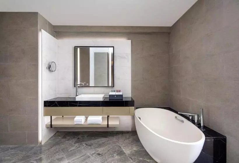 هتل Courtyard By Marriott Jiangyin