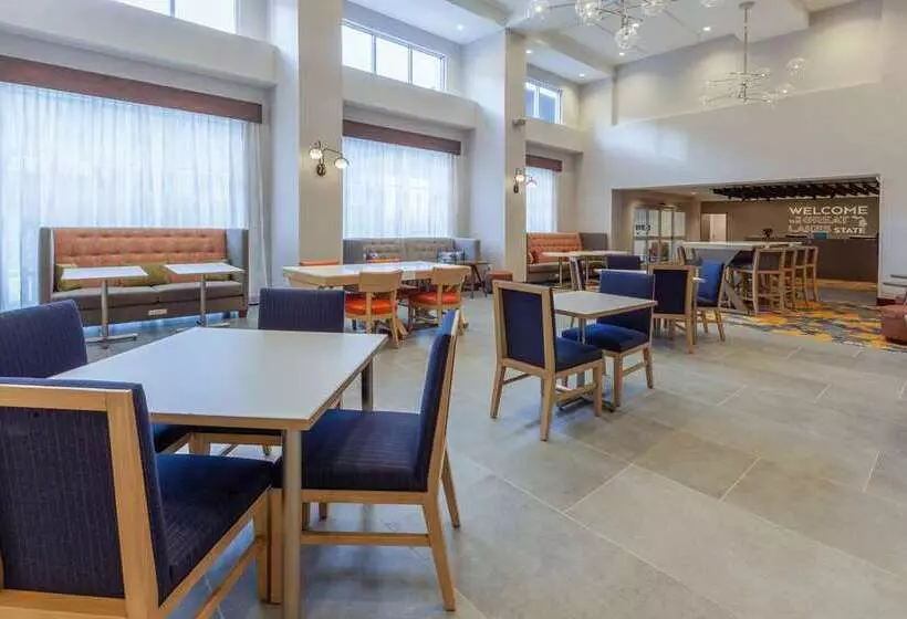 ホテル Hampton Inn & Suites Bloomfield Hills Detroit