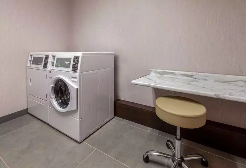 ホテル Hampton Inn & Suites Bloomfield Hills Detroit