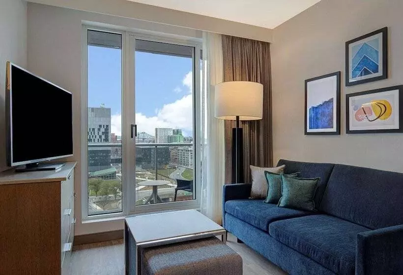 ホテル Homewood Suites By Hilton Montreal Downtown, Qc