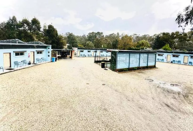 Motelli Auto Lodge Motor Inn