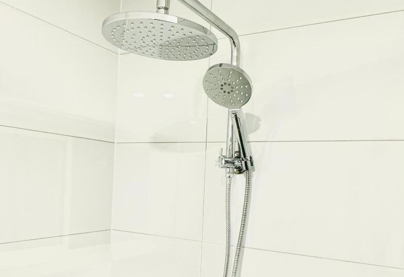 فندق على الطريق Auto Lodge Motor Inn