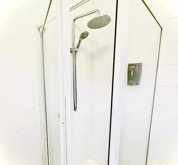 Motelli Auto Lodge Motor Inn