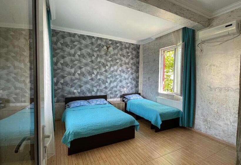 پانسیون Sun Kissed