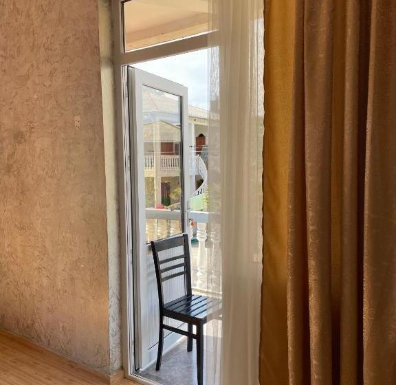 پانسیون Sun Kissed