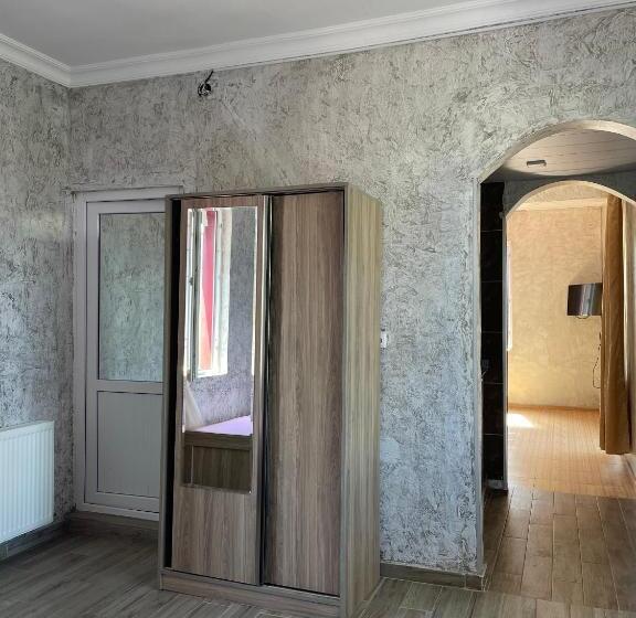 پانسیون Sun Kissed