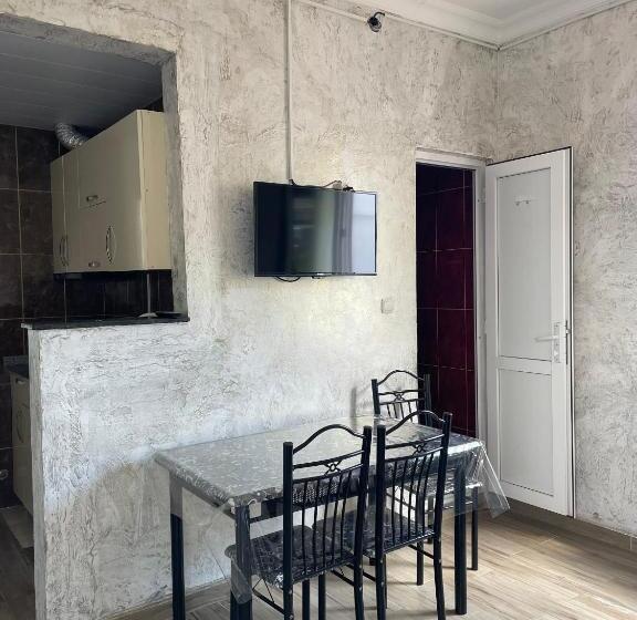 پانسیون Sun Kissed