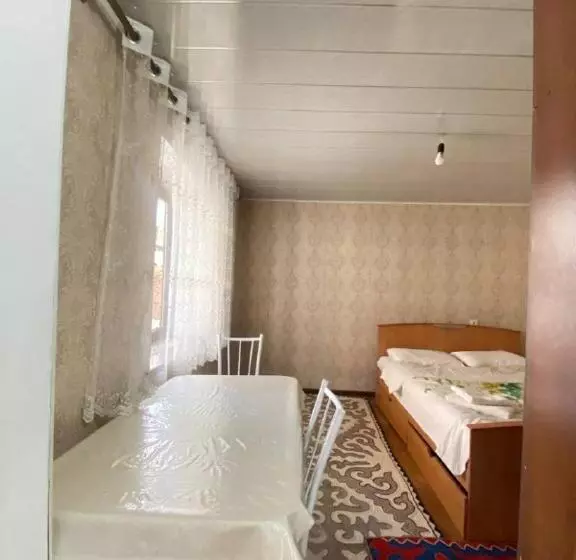 هاستل Naryn Guest House