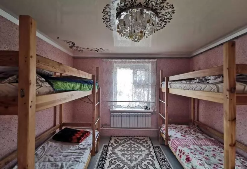 هاستل Naryn Guest House