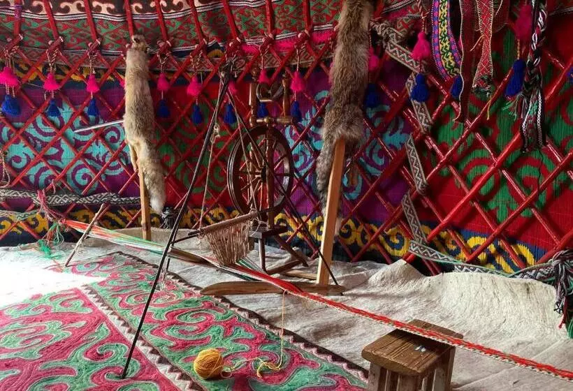 هاستل Naryn Guest House