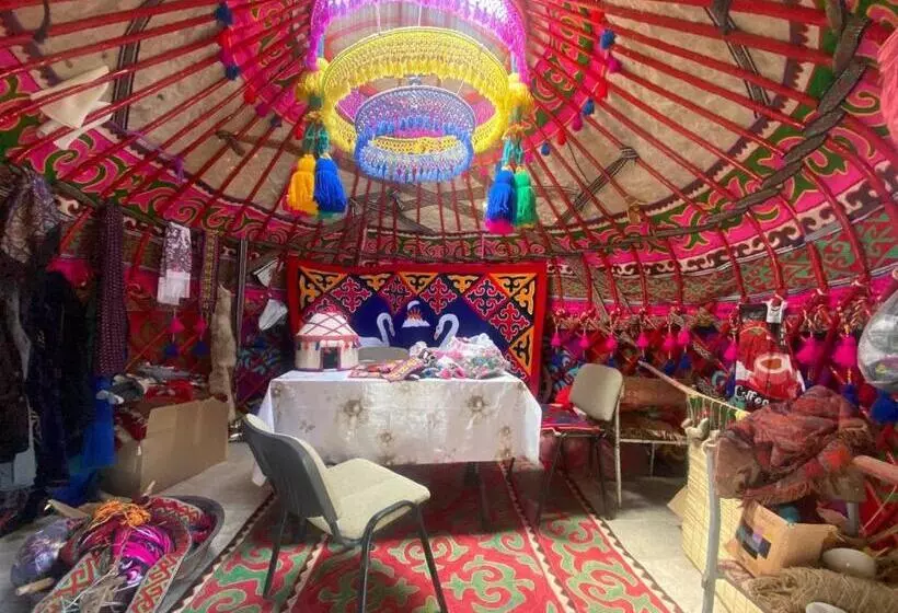 هاستل Naryn Guest House