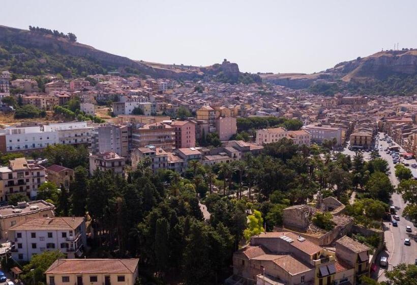 تختخواب و صبحانه Corleone Guesthouse