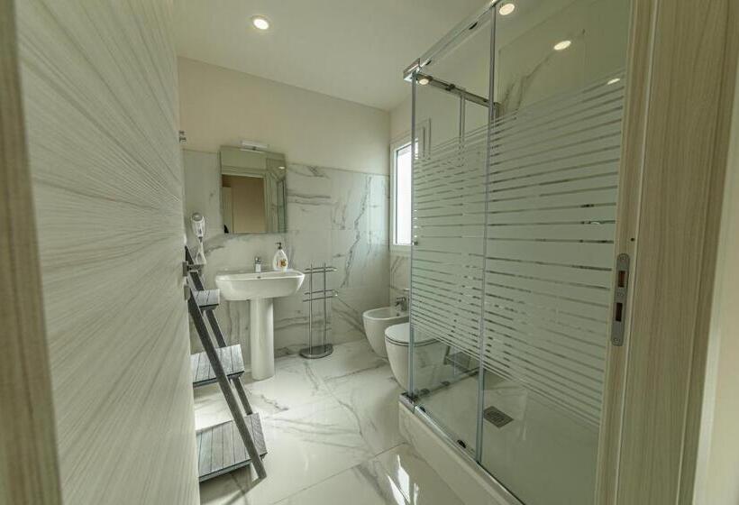 تختخواب و صبحانه Corleone Guesthouse