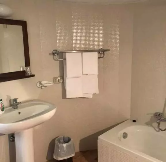 Hotelli Albergo Le Casaline