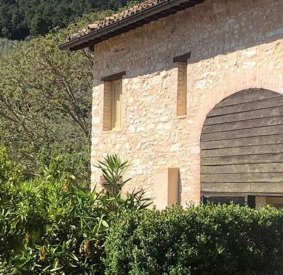 Hotelli Albergo Le Casaline