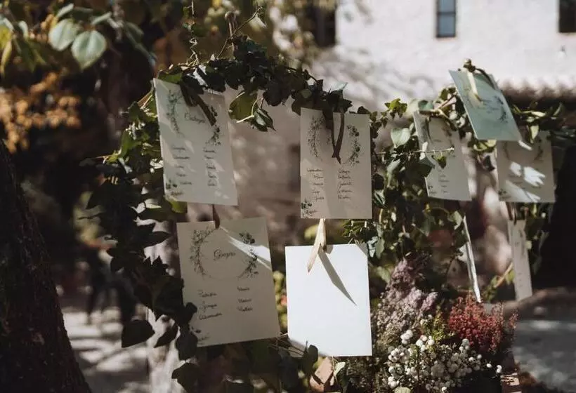 Hotelli Albergo Le Casaline