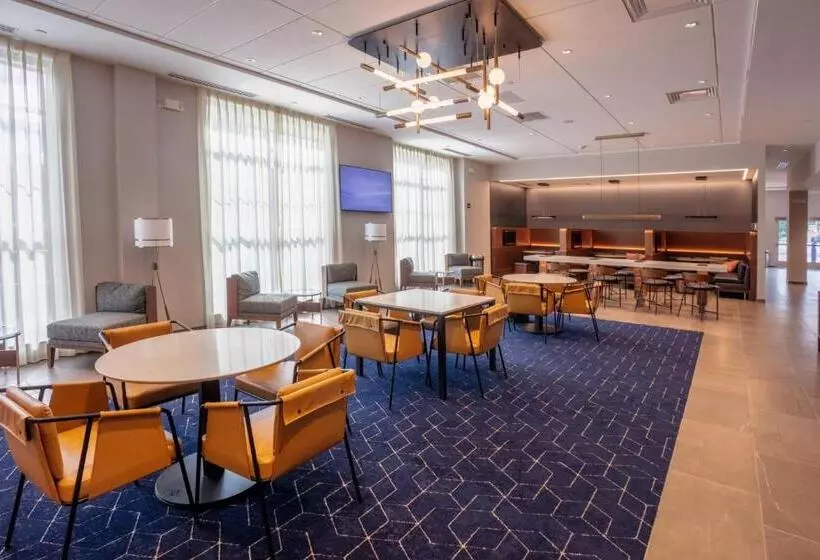 Hotelli Courtyard Rochester Downtown