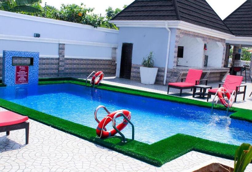 هتل Hilton Leisure Resort