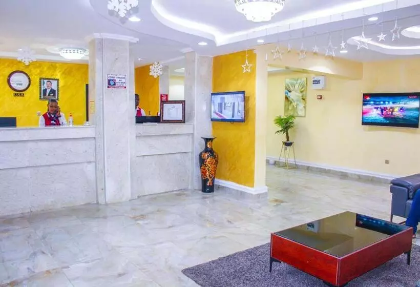 هتل Hilton Leisure Resort