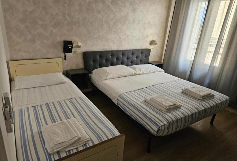 בית מלון כפרי Paper Moon