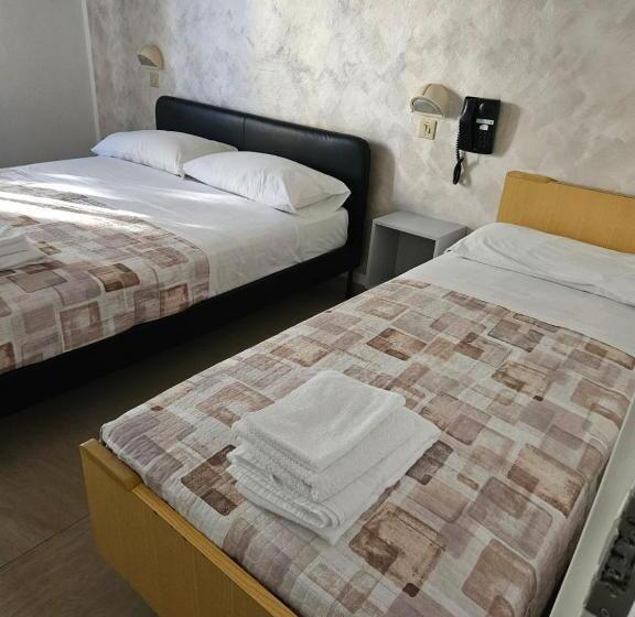 בית מלון כפרי Paper Moon