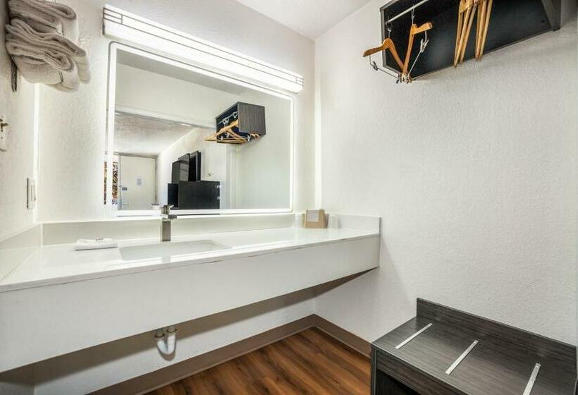 فندق Studio 6 Florence, Sc