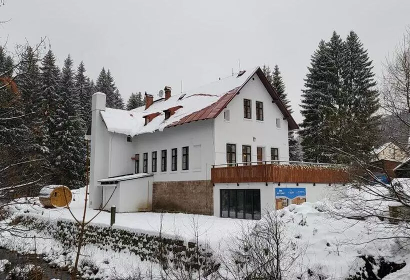 Majatalo Horský Penzion U Splavu