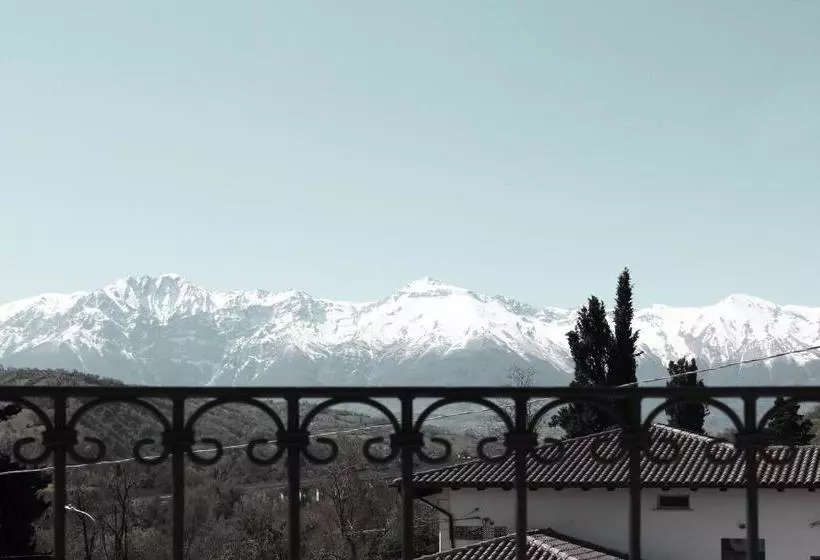 پانسیون Regenzio