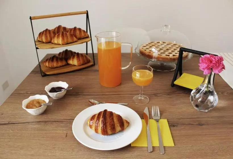 پانسیون Regenzio