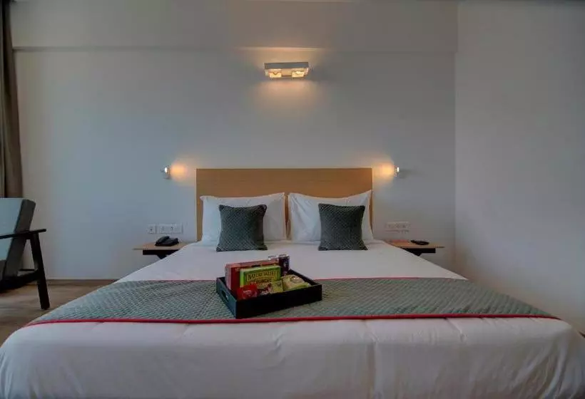 هتل Oyo 80681 Oyo Townhouse Mahalakshmi