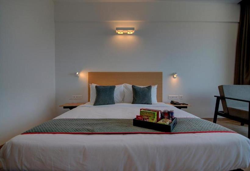 Hotelli Oyo 80681 Oyo Townhouse Mahalakshmi