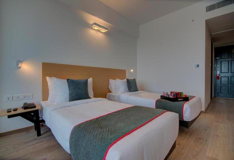 Hotelli Oyo 80681 Oyo Townhouse Mahalakshmi