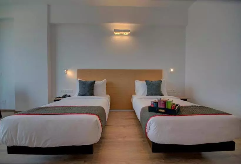 هتل Oyo 80681 Oyo Townhouse Mahalakshmi