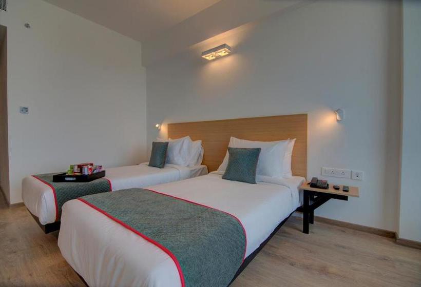 Hotelli Oyo 80681 Oyo Townhouse Mahalakshmi