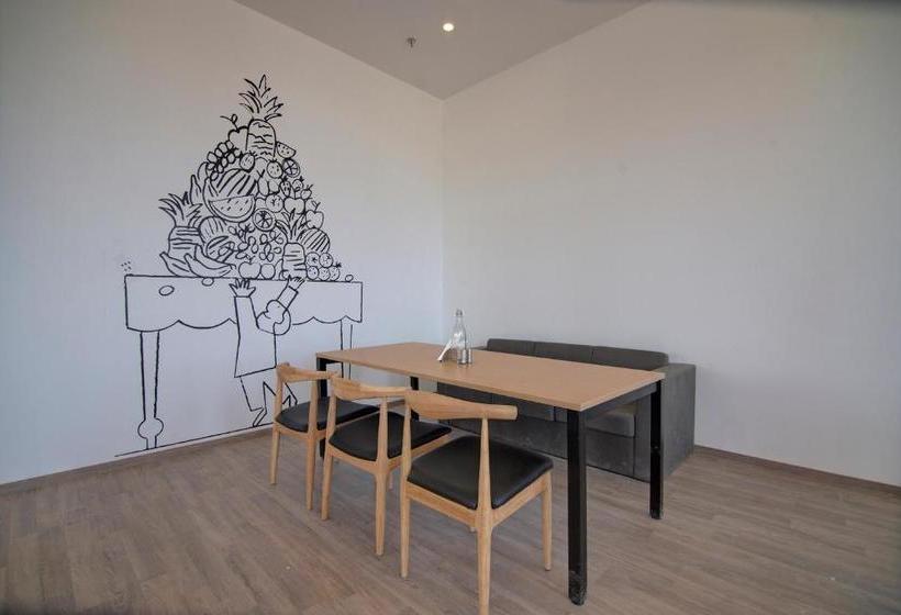 Hotelli Oyo 80681 Oyo Townhouse Mahalakshmi