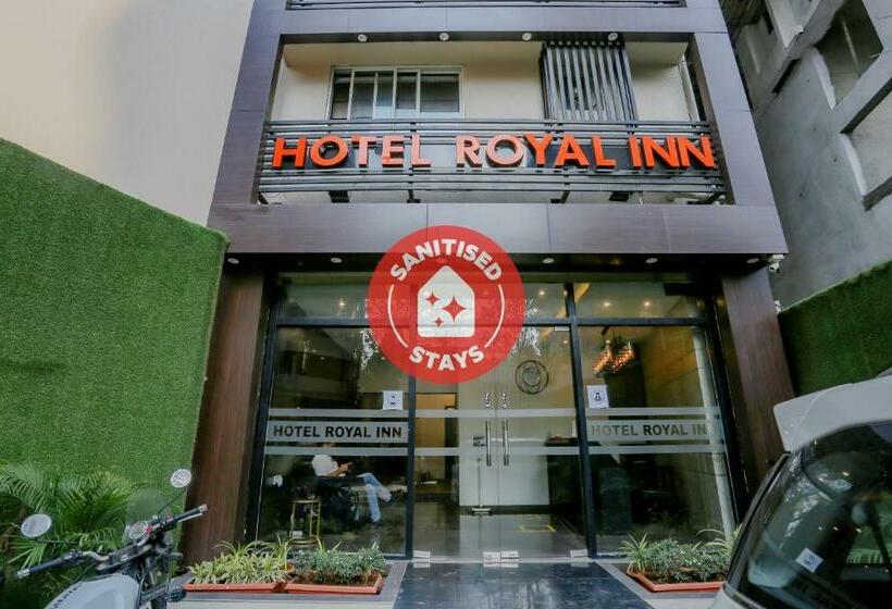 Hotelli Oyo 80681 Oyo Townhouse Mahalakshmi