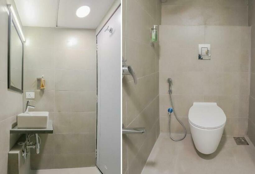 Hotelli Oyo 80681 Oyo Townhouse Mahalakshmi