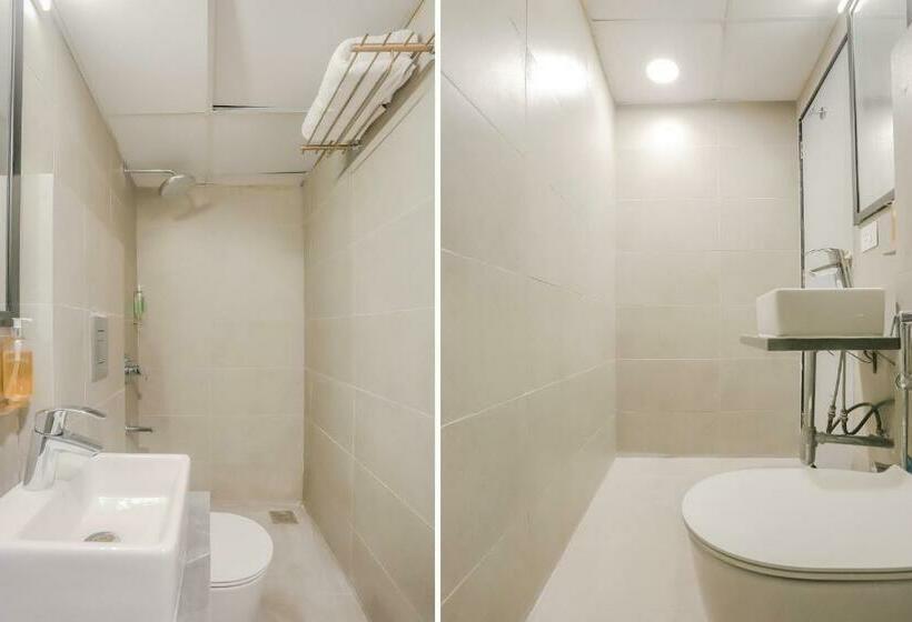 Hotelli Oyo 80681 Oyo Townhouse Mahalakshmi