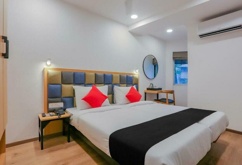 Hotelli Oyo 80681 Oyo Townhouse Mahalakshmi