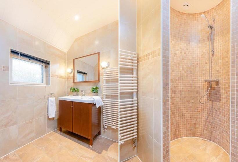 אתר נופש Luxury Group Accommodation For 14 People