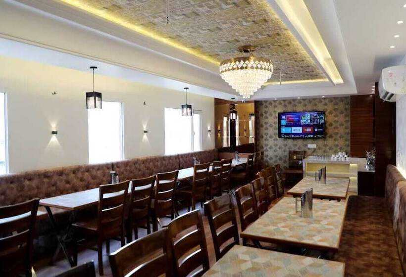 Shrigo Hotel Royal Villa Hall Gate