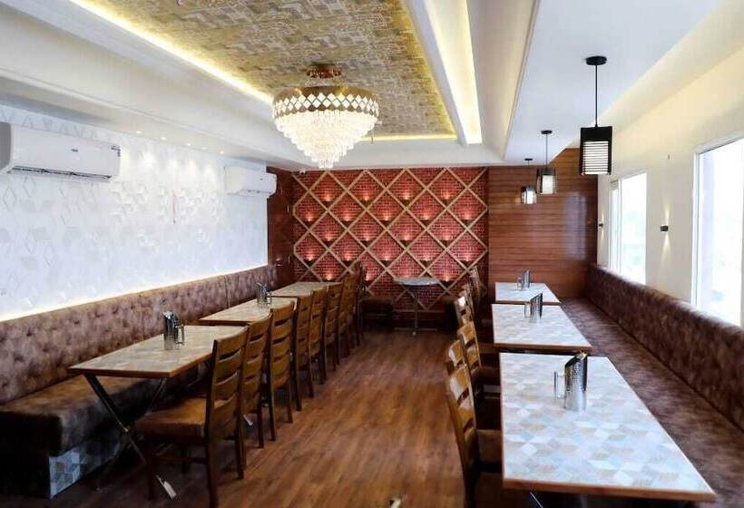 Shrigo Hotel Royal Villa Hall Gate