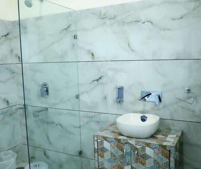 Shrigo Hotel Royal Villa Hall Gate