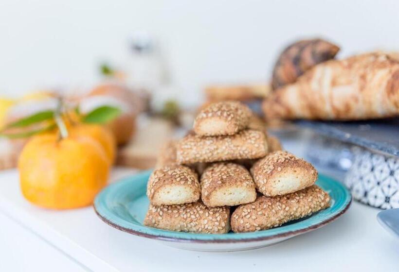 مبيت وإفطار Kèramos Luxury Rooms