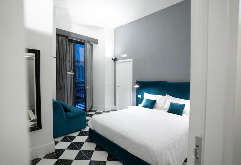 تختخواب و صبحانه Pulcinella Suite